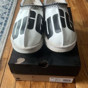 Uggs Tasman black and white used little dirty